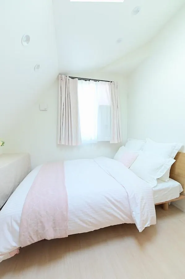 Warm Villa Tokyo